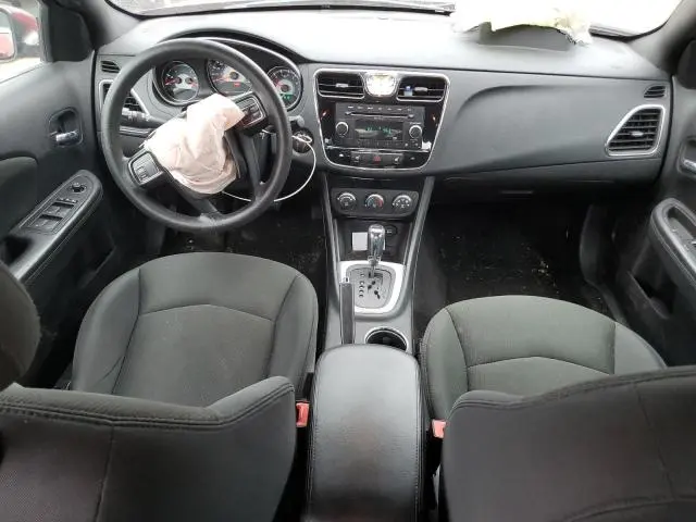 2011 CHRYSLER 200 LX