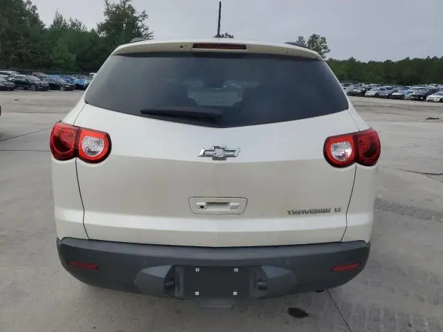 2011 CHEVROLET TRAVERSE LT  