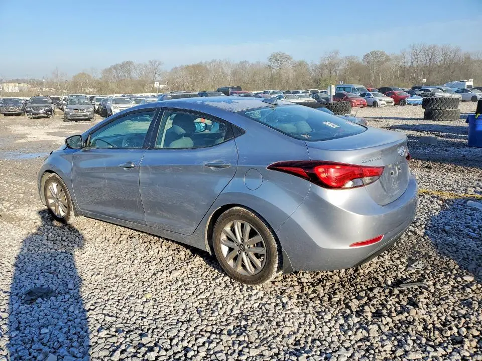 2016 HYUNDAI ELANTRA SE  