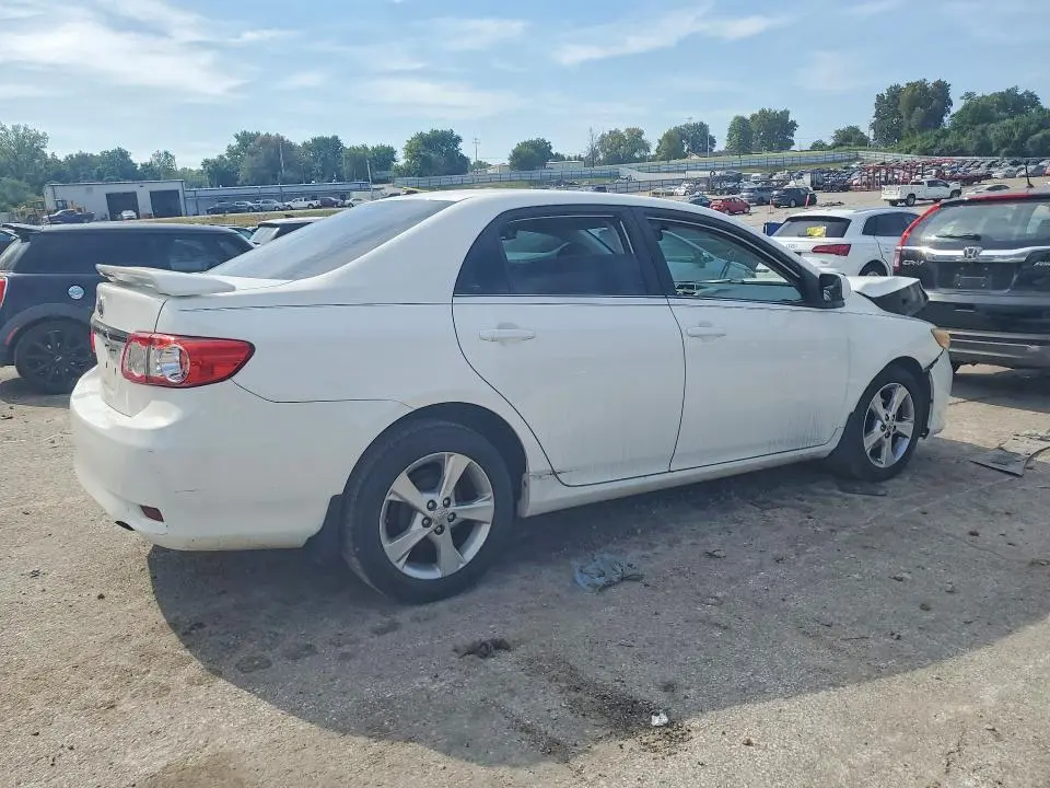2013 TOYOTA COROLLA LE  