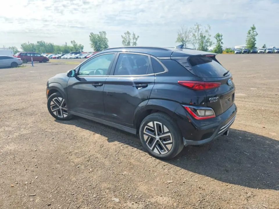 2023 HYUNDAI KONA SE  