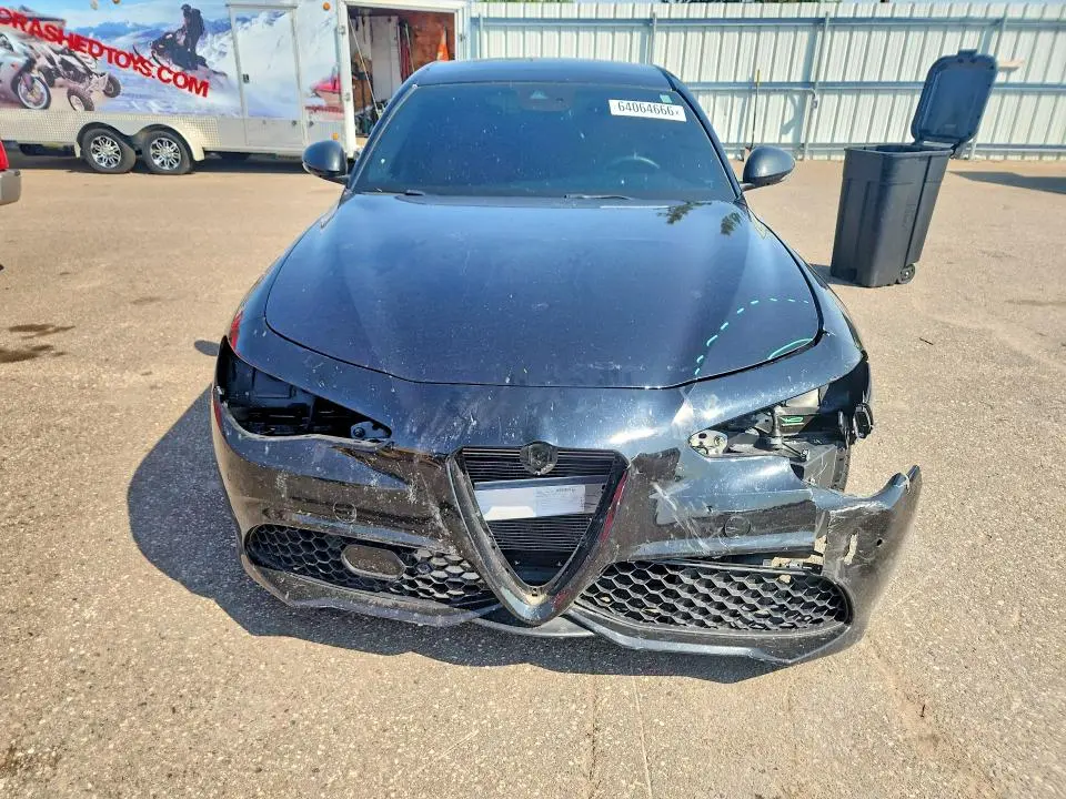 2020 ALFA ROMEO GIULIA TI  