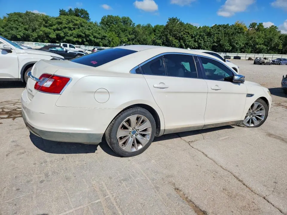 2010 FORD TAURUS LIMITED  