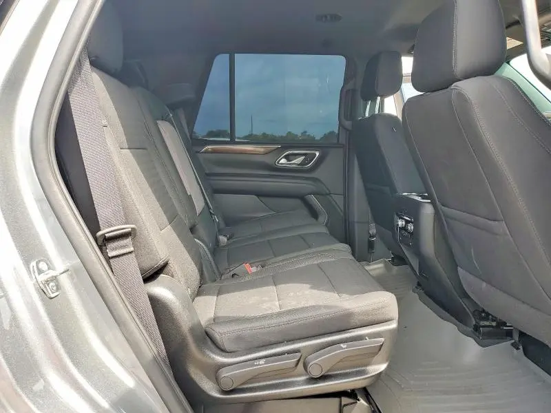 2022 GMC YUKON SLE  