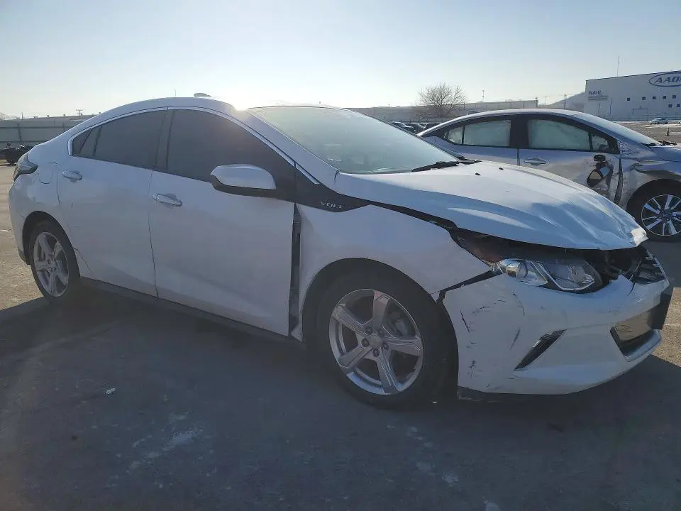 2017 CHEVROLET VOLT LT  