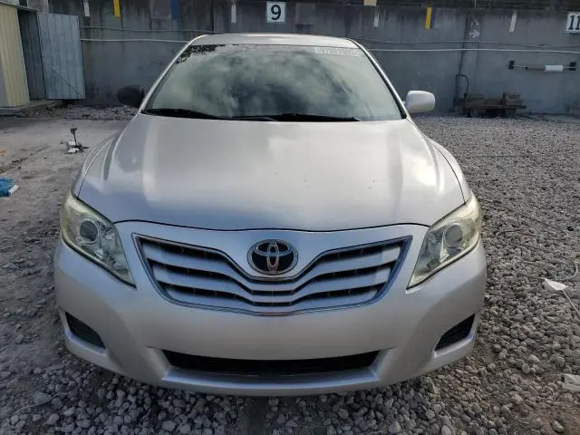 2011 TOYOTA CAMRY LE  