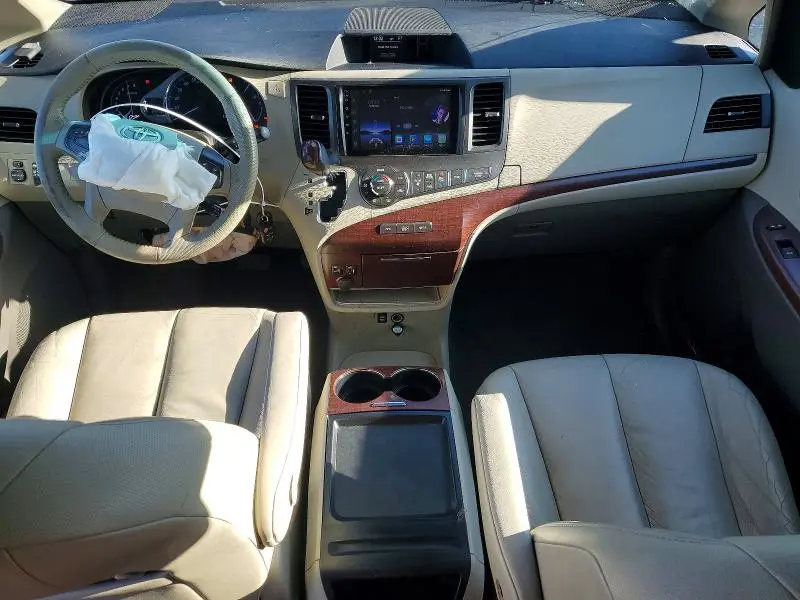 2011 TOYOTA SIENNA XLE 8-PASSENGER  