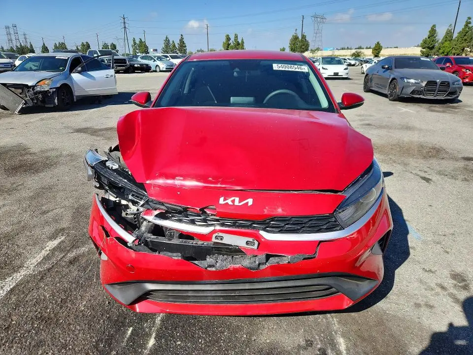 2023 KIA FORTE LXS  