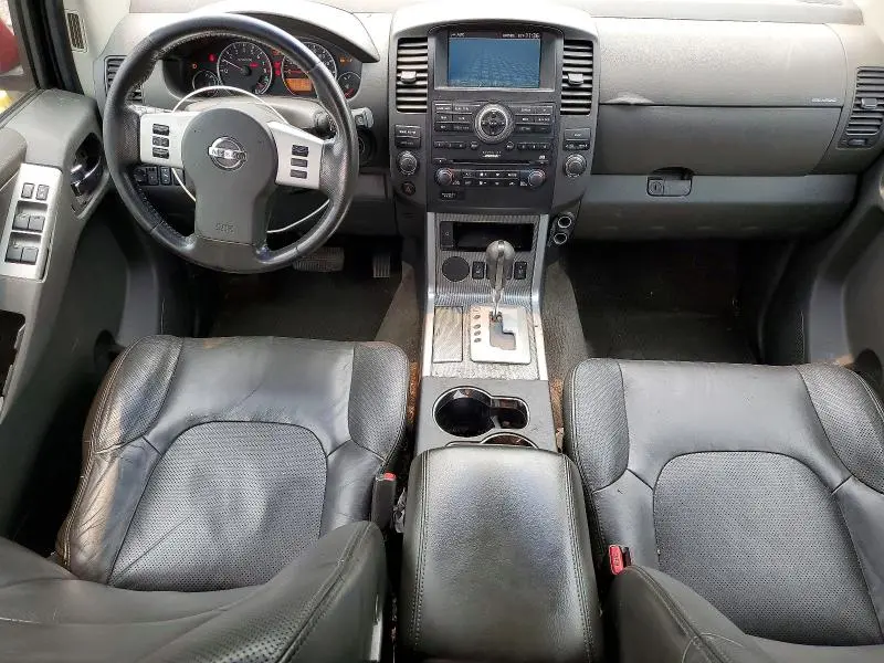 2011 NISSAN PATHFINDER S  