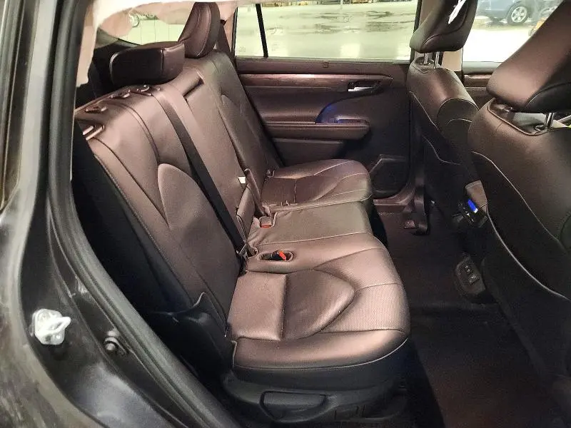 2021 TOYOTA HIGHLANDER HYBRID LIMITED  