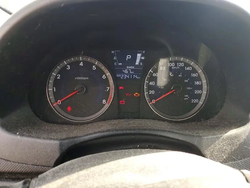 2012 HYUNDAI ACCENT GS  