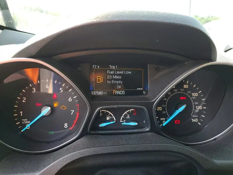 2017 FORD ESCAPE SE  