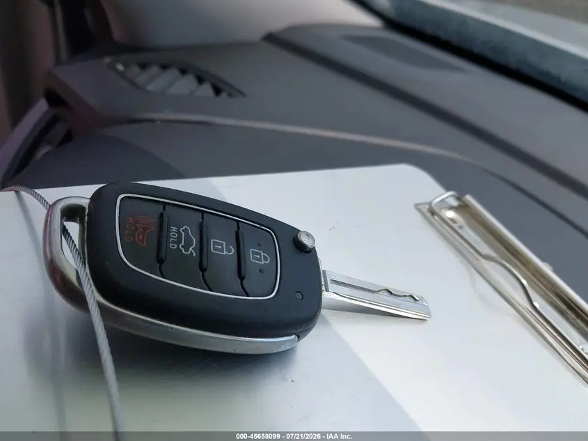 2019 HYUNDAI SONATA SE