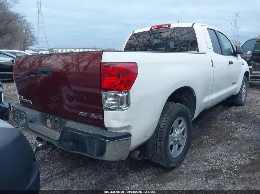2011 TOYOTA TUNDRA GRADE 5.7L V8