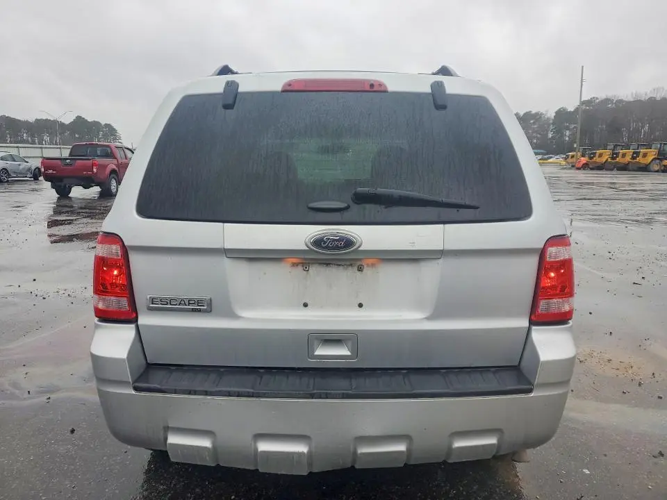 2012 FORD ESCAPE XLT  