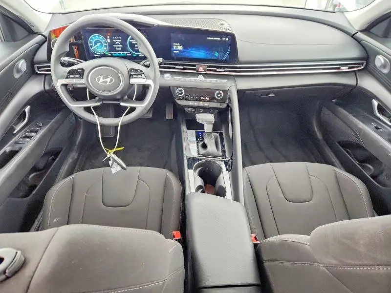 2024 HYUNDAI ELANTRA BLUE  