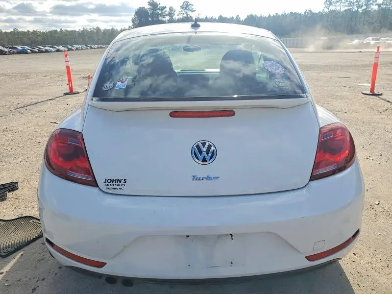 2017 VOLKSWAGEN BEETLE 1.8T  