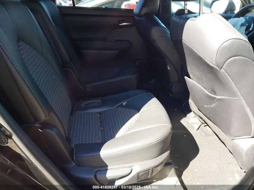 2021 TOYOTA HIGHLANDER XSE