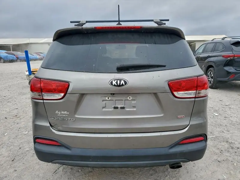 2017 KIA SORENTO LX  