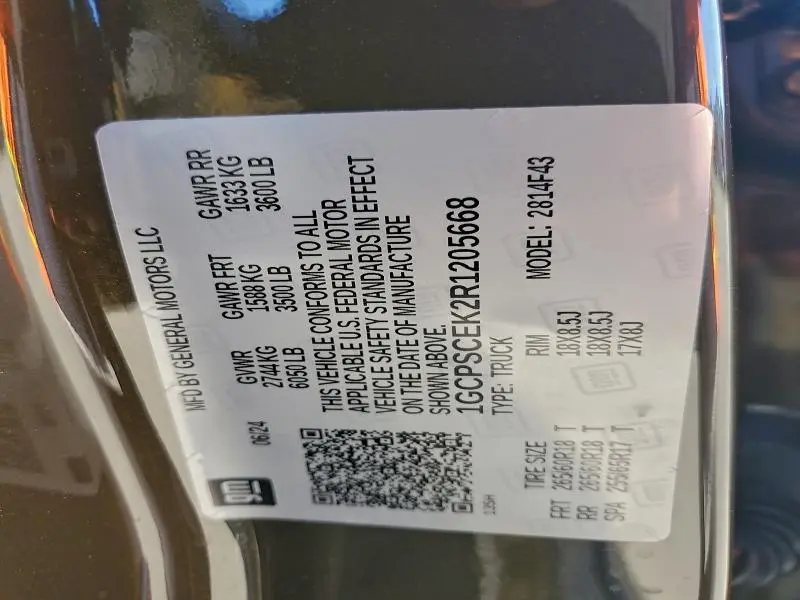 2024 CHEVROLET COLORADO LT  