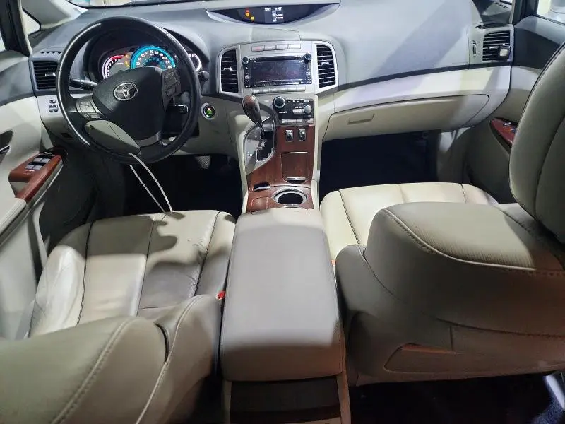 2010 TOYOTA VENZA AWD 4CYL  