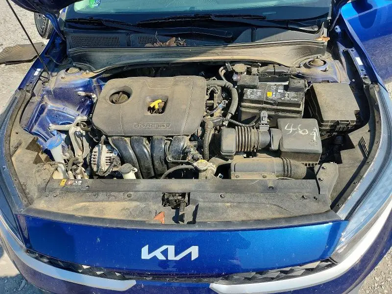 2024 KIA FORTE LXS  