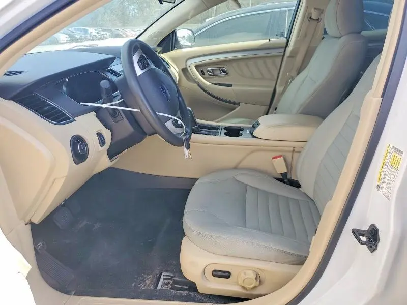 2017 FORD TAURUS SE  