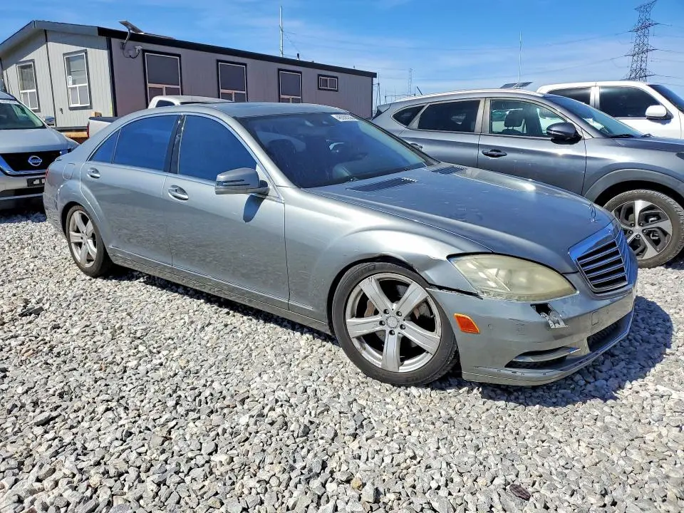 2010 MERCEDES-BENZ S 550  