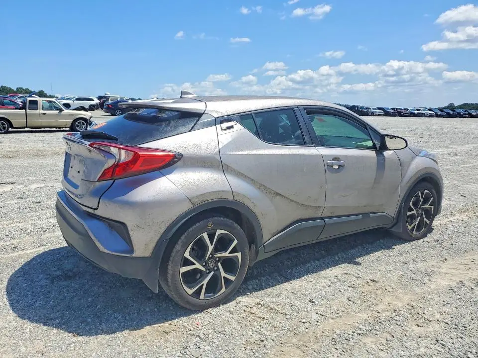 2018 TOYOTA C-HR XLE  