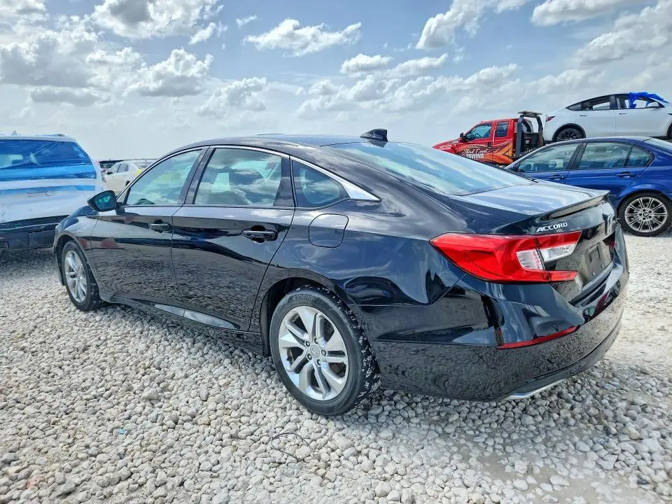 2018 HONDA ACCORD LX  