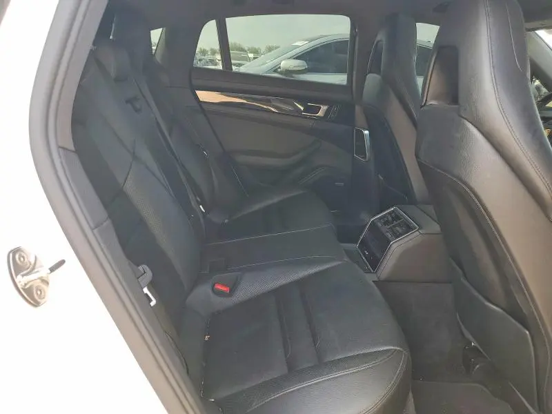 2019 PORSCHE PANAMERA   