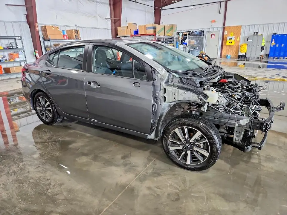 2025 NISSAN VERSA SV  
