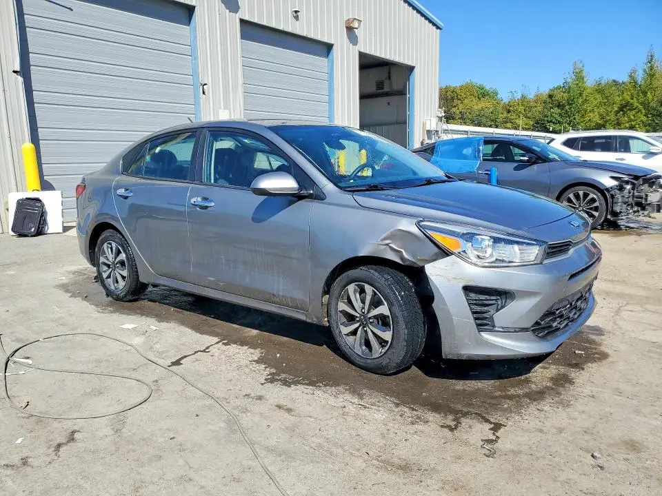 2021 KIA RIO S  