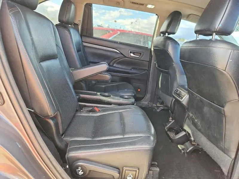 2017 TOYOTA HIGHLANDER HYBRID LIMITED  