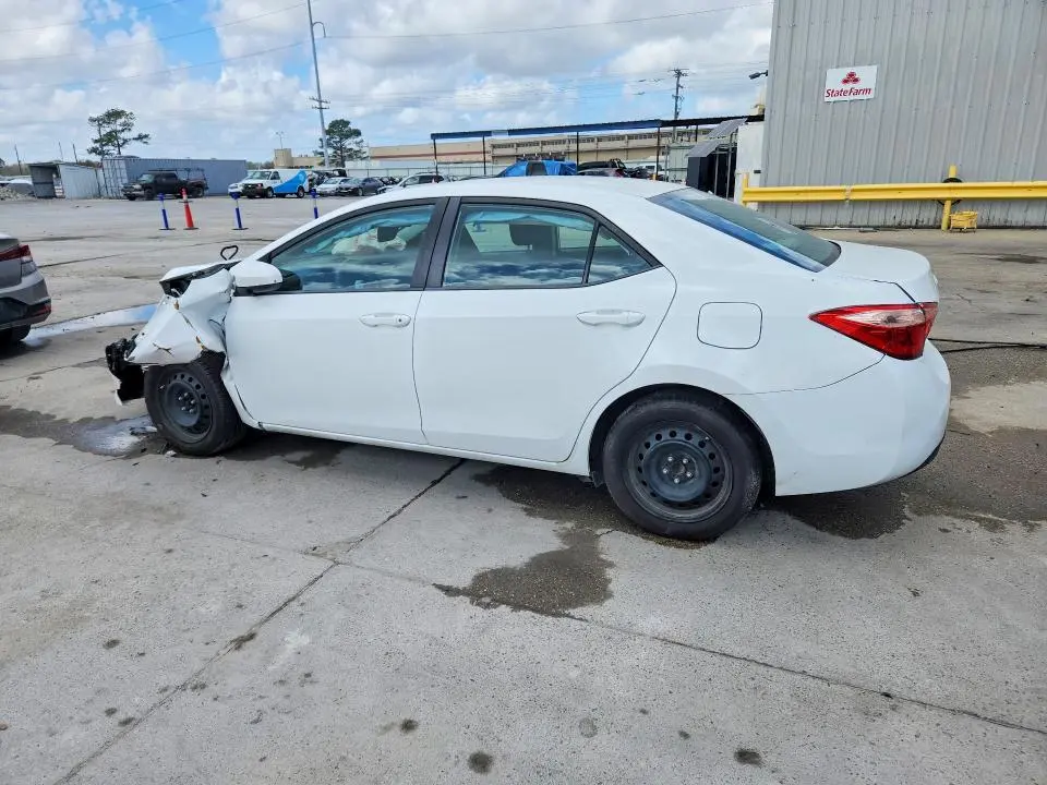 2018 TOYOTA COROLLA LE  