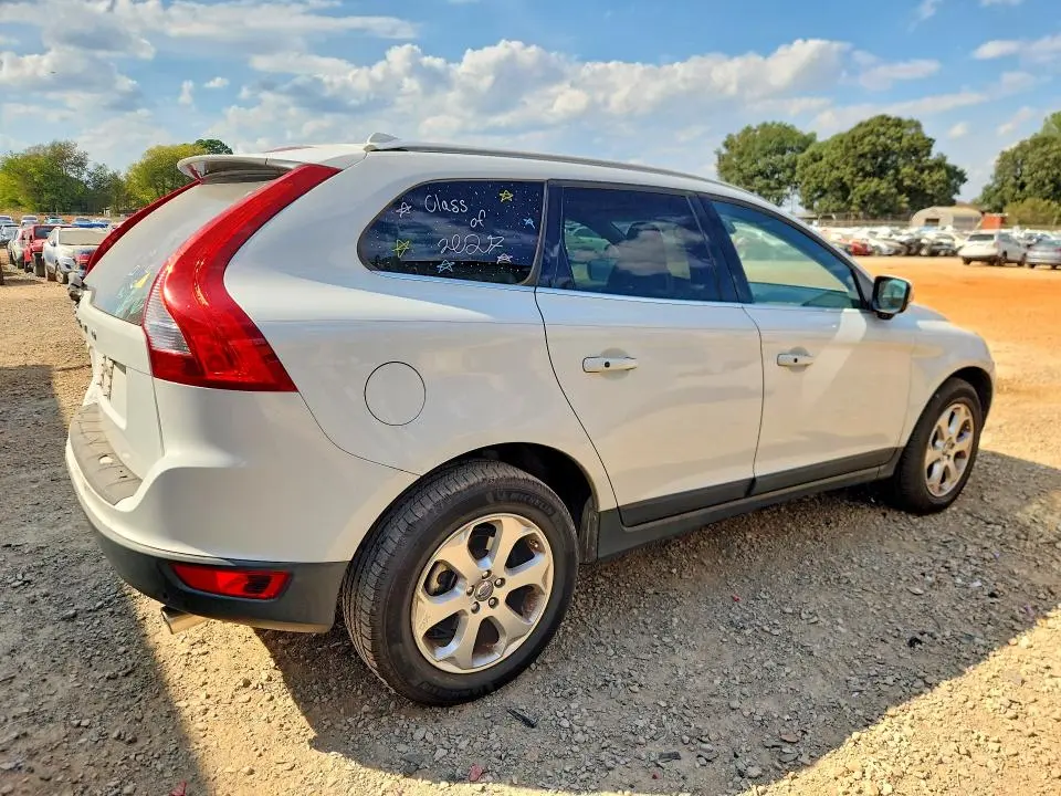 2013 VOLVO XC60 3.2  