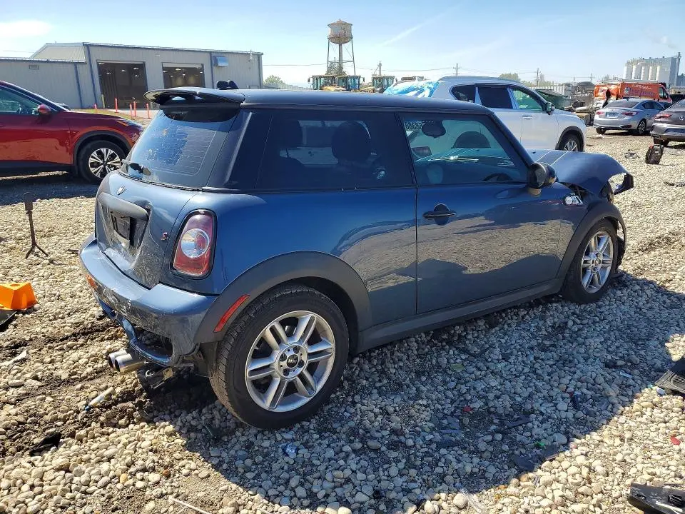 2011 MINI COOPER S  