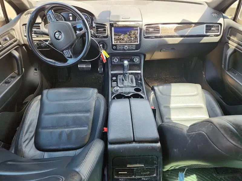 2014 VOLKSWAGEN TOUAREG V6 TDI  