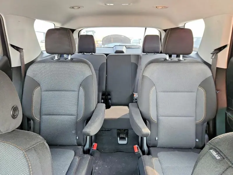 2020 CHEVROLET TRAVERSE LT  