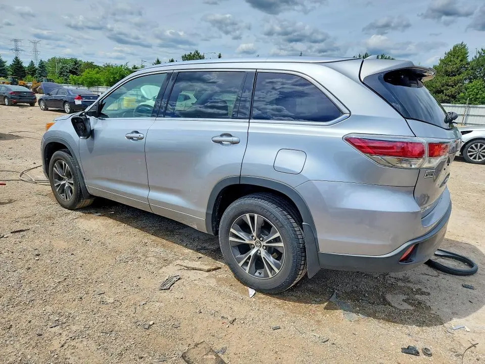 2016 TOYOTA HIGHLANDER XLE  