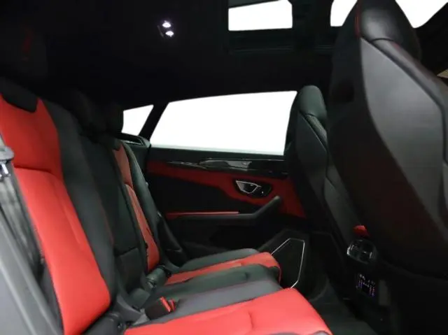 2020 LAMBORGHINI URUS   