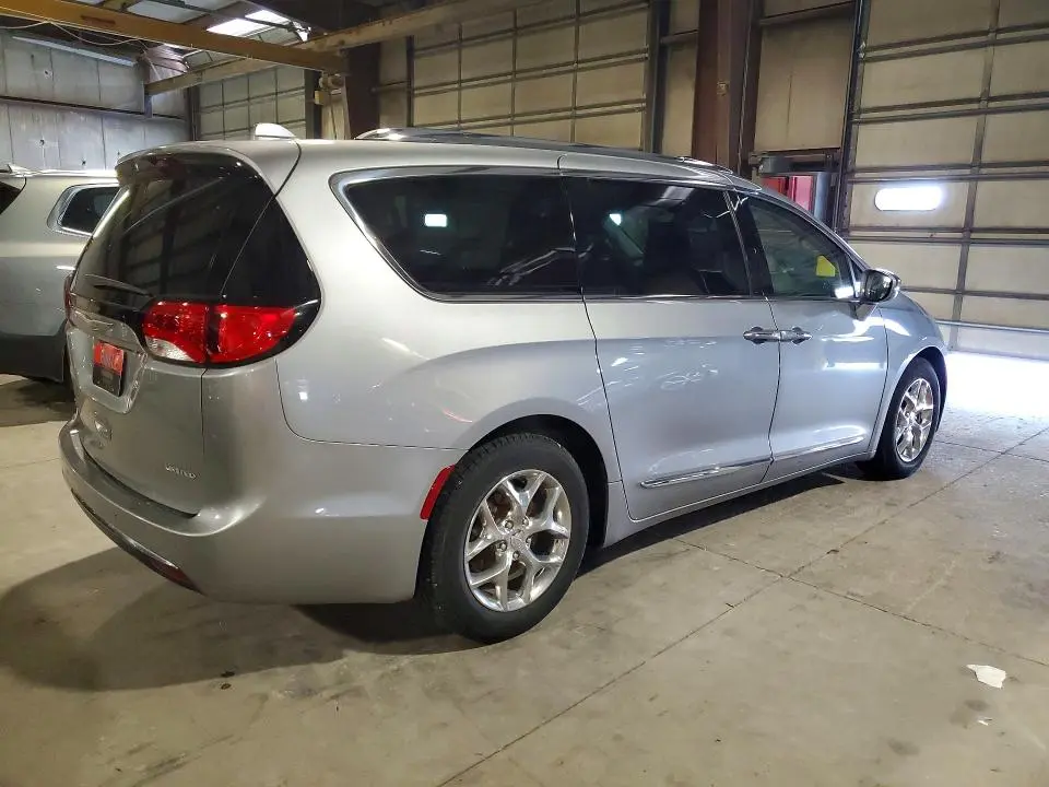 2018 CHRYSLER PACIFICA LIMITED  