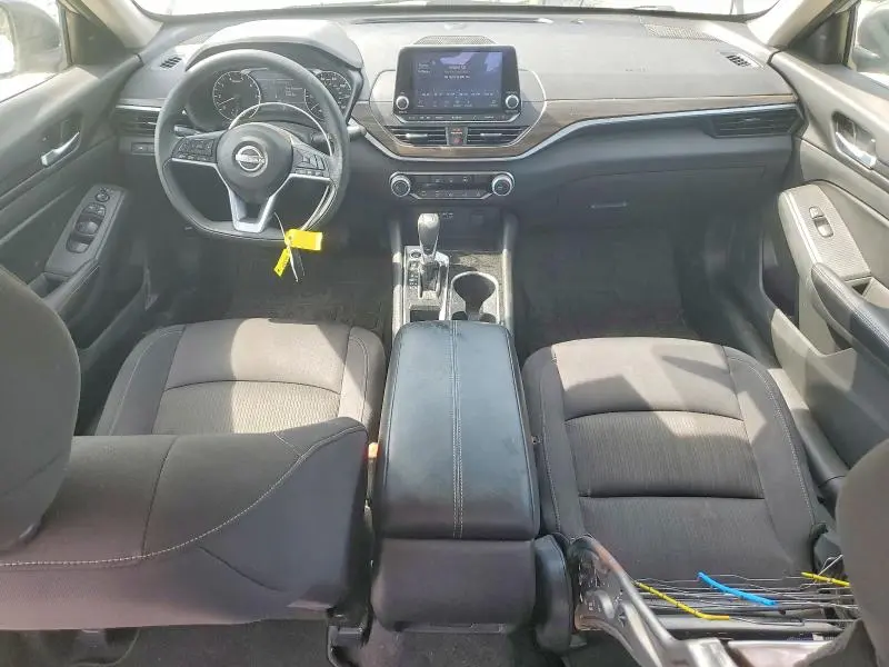 2024 NISSAN ALTIMA SV  