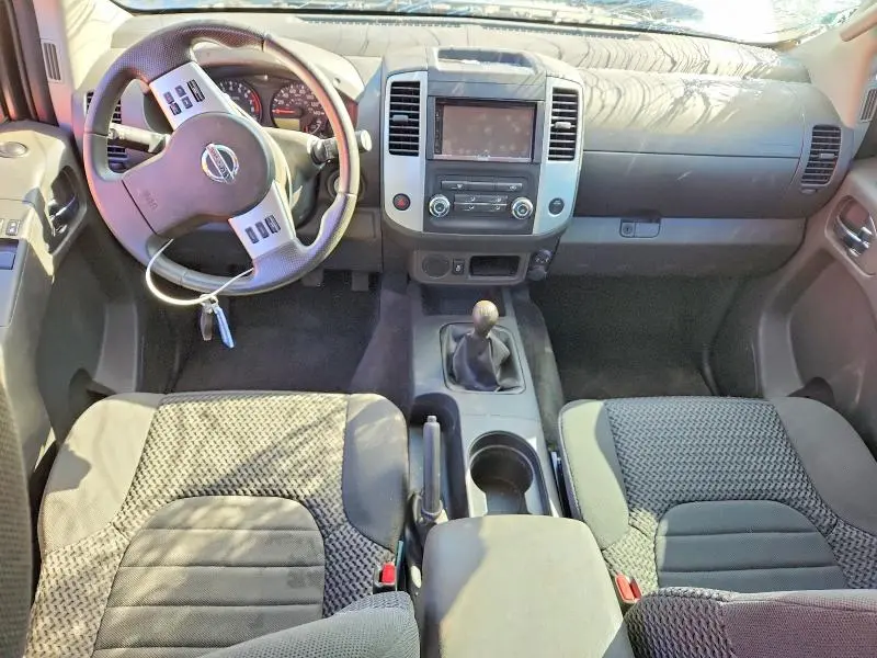 2017 NISSAN FRONTIER SV  