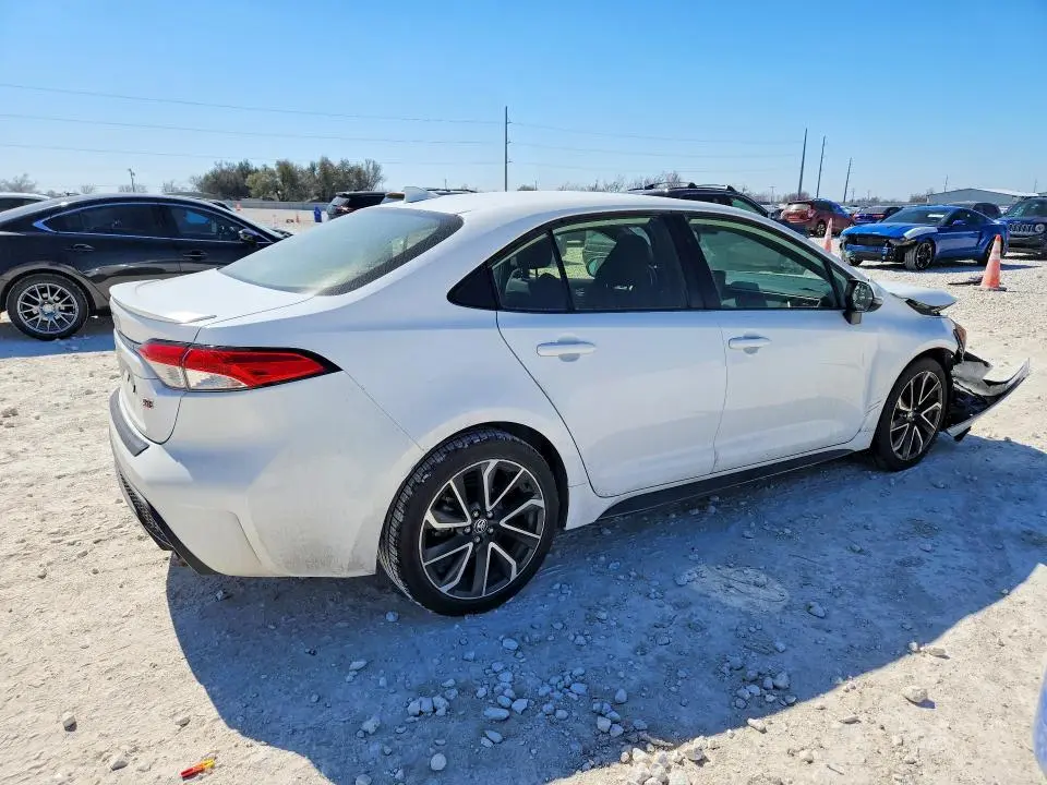 2022 TOYOTA COROLLA SE  