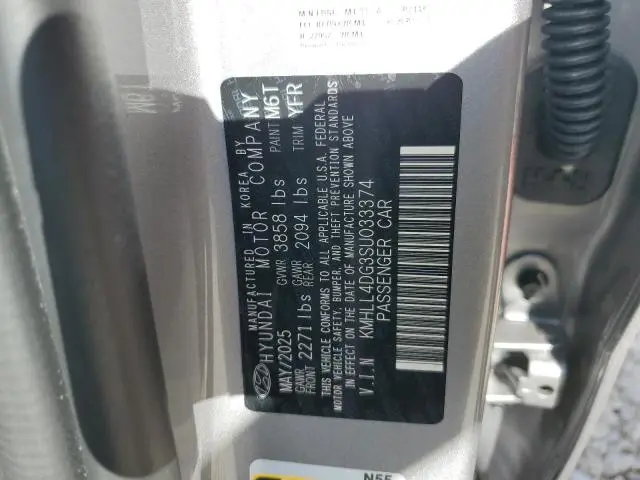 2025 HYUNDAI ELANTRA SE  