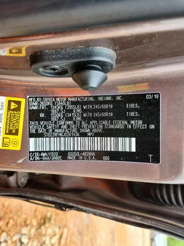 2018 TOYOTA HIGHLANDER LE  