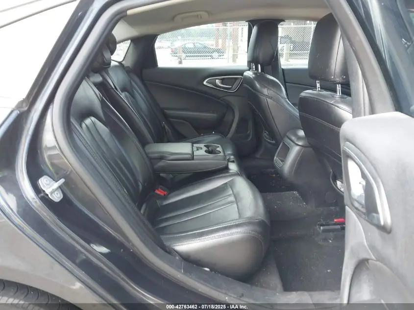 2017 CHRYSLER 200 LIMITED PLATINUM