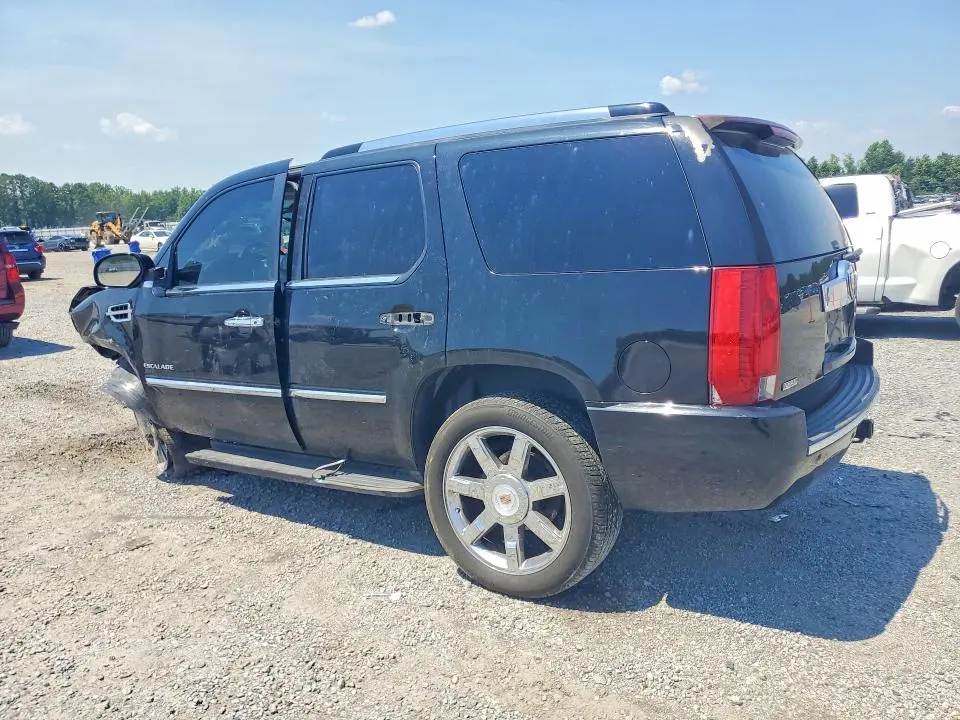2011 CADILLAC ESCALADE PREMIUM  
