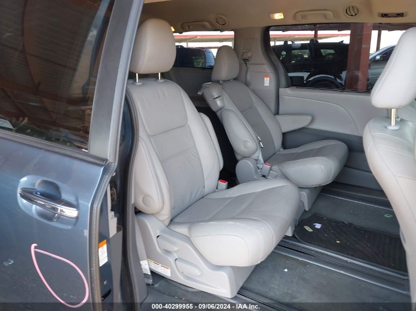 2017 TOYOTA SIENNA XLE 8 PASSENGER